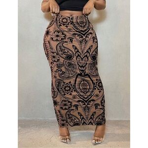Elegant Black and Tan Patterned Skirt